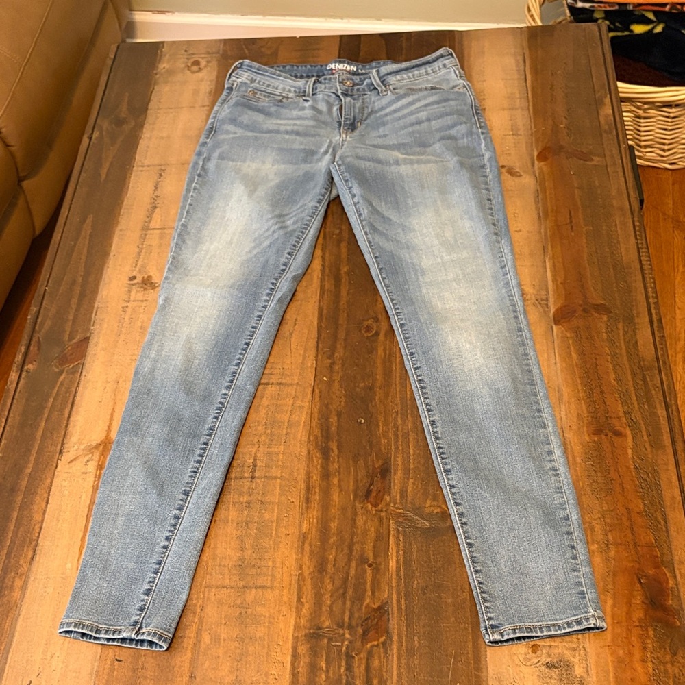 Women’s Denim Jeans in Light Blue - Size 4L W27 L34
